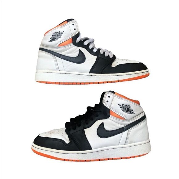 Nike Air Jordan 1 Retro High OG Electro Orange Size 5.5 - Picture 2 of 16